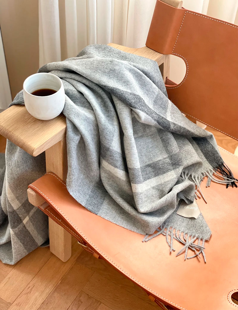 ELVANG Manhattan Plaid - Recycled alpakauld & fåreuld-Grå