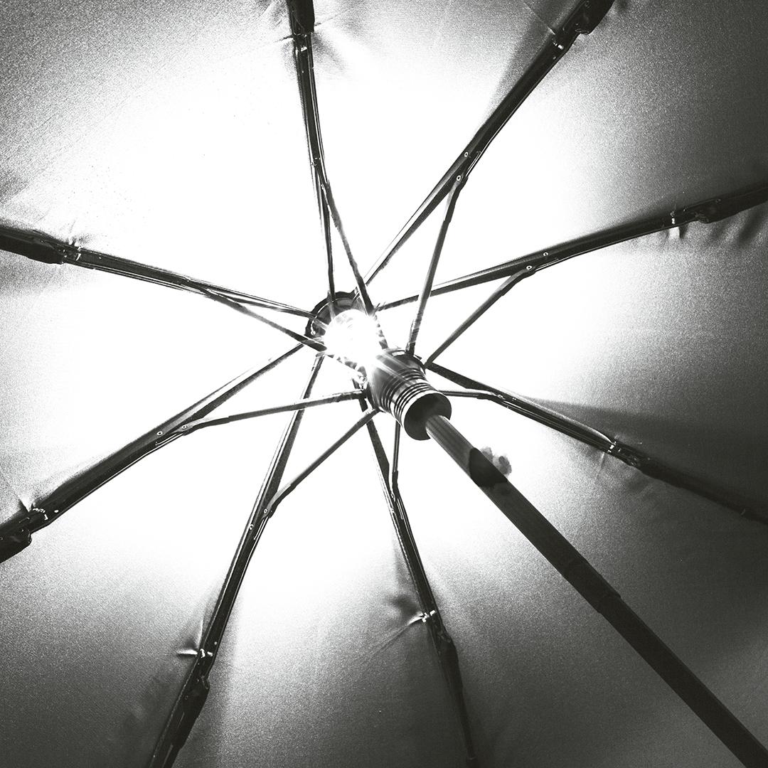 Oversize Taskeparaply FARE® med Led-Lys Skylight®-Hvid