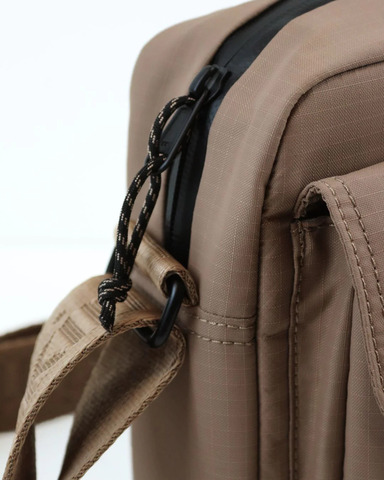 KINTOBE Miles Crossbody taske - rPet