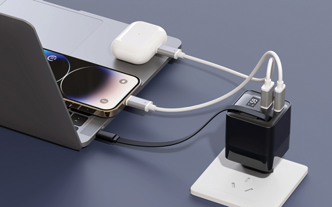 Urban Vitamin Mendocino 65W GaN oplader med udtrækkeligt kab-