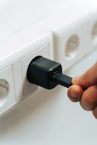 Urban Vitamin Monterey RCS genanvendt plast 20W GAN oplader-