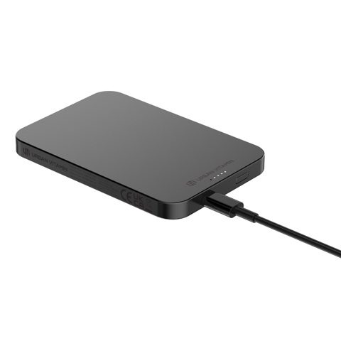 Urban Vitamin Richmond RCS plast/alu 5.000 mAh powerbank-Sort