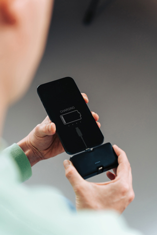 Urban Vitamin Los Angeles 20W PD powerbank i RCS plast-Sort