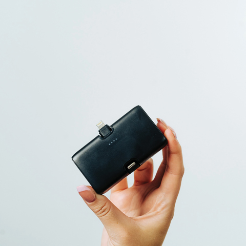 Urban Vitamin Los Angeles 20W PD powerbank i RCS plast-Sort