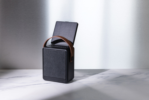 Skywave 12W Solar højttaler i RCS genanvendt plast, sort-