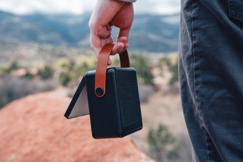 Skywave 12W Solar højttaler i RCS genanvendt plast, sort-