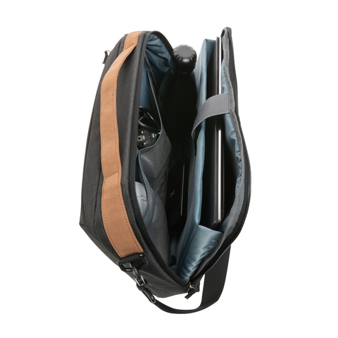 Impact AWARE™ 300D to-tonet deluxe 15,6 - rPET-Sort