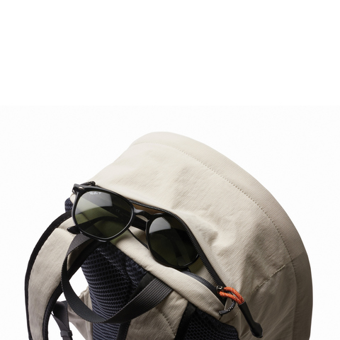 Bellroy Lite Daypack - rPet-Beige