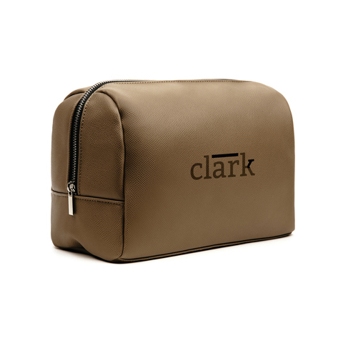 VINGA Bermond Toilettaske i RCS genanvendt PU-Brun