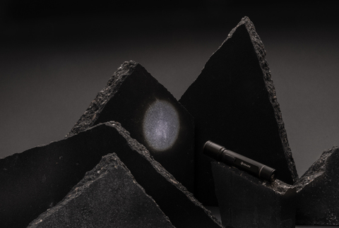 Gear X USB-opladelig lommelygte i RCS genanvendt aluminium-