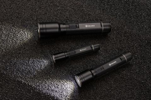 Gear X USB-opladelig lommelygte i RCS genanvendt aluminium-