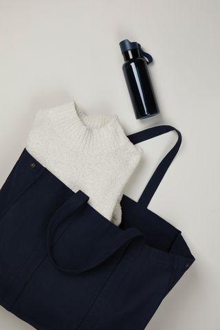 VINGA Hilo maxi mulepose i AWARE™ genanvendt kanvas-