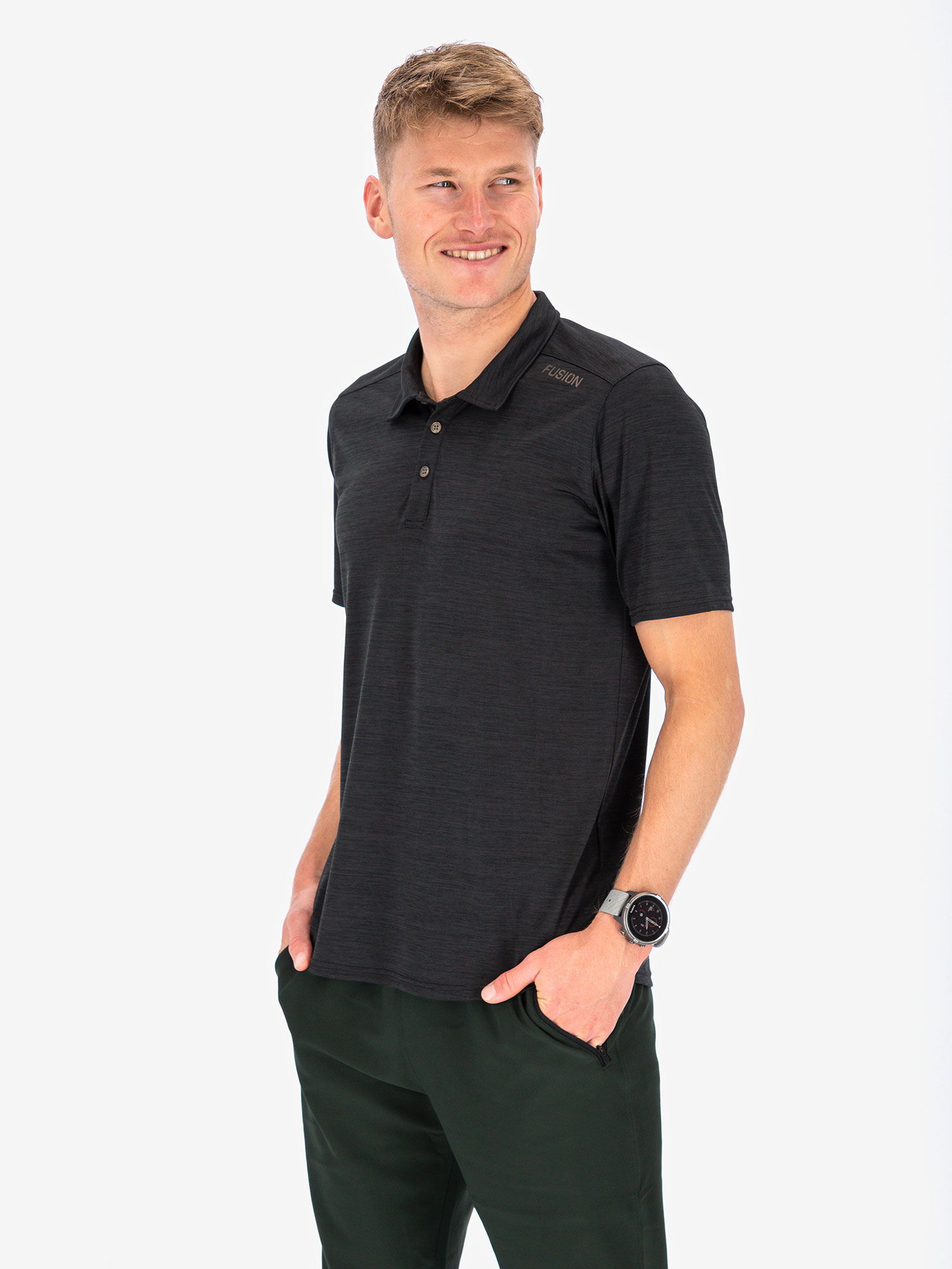 FUSION Recharge Polo, Herre-Sort